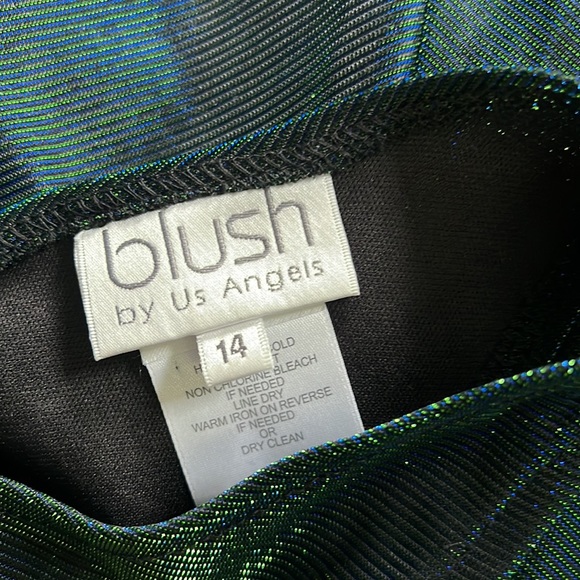 3 Blush by Us Angels dresses. - Picture 7 of 8